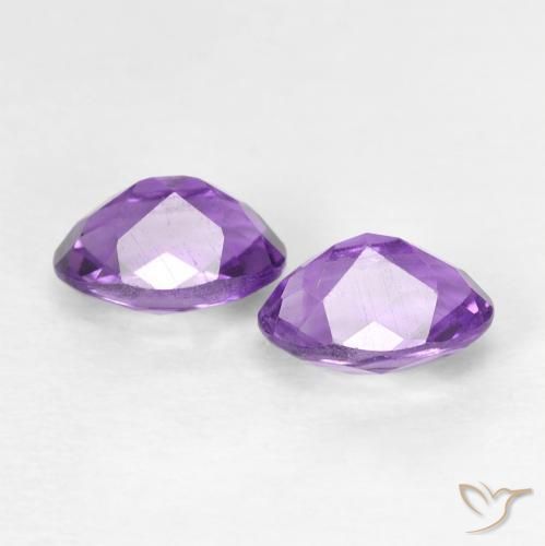 Shop natural 0.91ct Violet Iris Améthyste gems, ovale, from Brésil at GemSelect. In stock, global shipping!