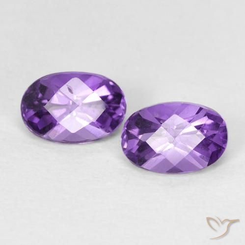 Shop natural 0.92ct Violet vif Améthyste gems, ovale, from Brésil at GemSelect. In stock, global shipping!