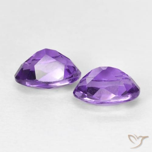 Shop natural 0.95ct Violet intense Améthyste gems, ovale, from Brésil at GemSelect. In stock, global shipping!
