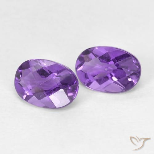 Shop natural 0.90ct Violet vif Améthyste gems, ovale, from Brésil at GemSelect. In stock, global shipping!