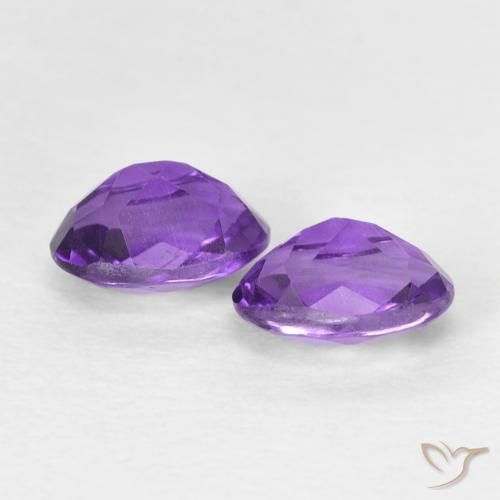 Shop natural 0.90ct Violet vif Améthyste gems, ovale, from Brésil at GemSelect. In stock, global shipping!