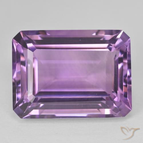 22.46ct Naturel Medium Light Purplish-Violet Améthyste, Taille émeraude, VVS