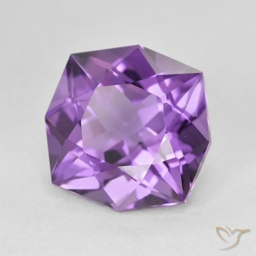 Améthyste Violet violacé naturelle Fantaisie, 5.38 ct, VVS