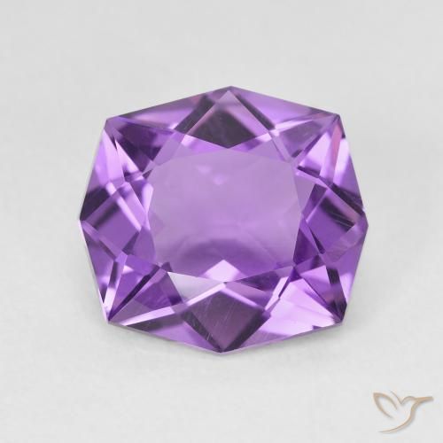 Améthyste Pourpre violacé moyen naturelle Fantaisie, 4.33 ct, VVS-VS