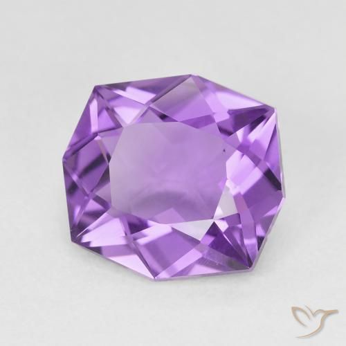 Améthyste Pourpre violacé moyen naturelle Fantaisie, 4.33 ct, VVS-VS
