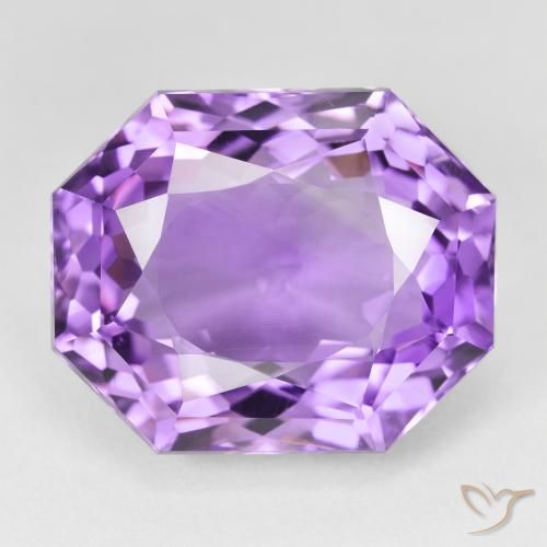 26.45ct Naturel Violet moyen Améthyste, Taille émeraude, VS