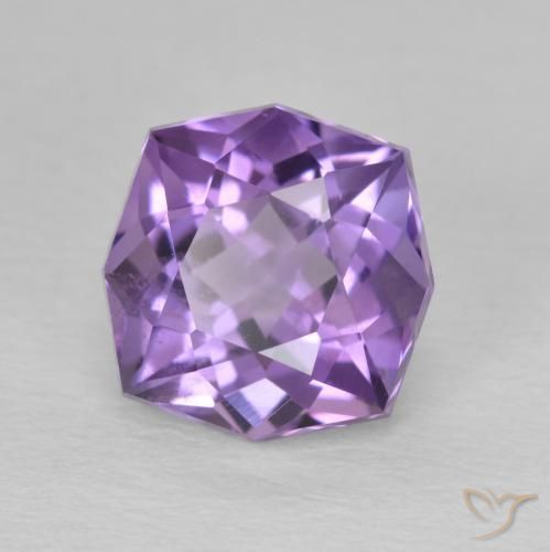 Améthyste Violet iris rosâtre naturelle Fantaisie, 2.43 ct, VS-SI