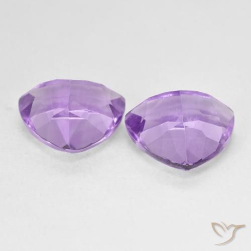 Shop natural 5.84ct Violet moyen Améthyste gems, Trillion, from Brésil at GemSelect. In stock, global shipping!