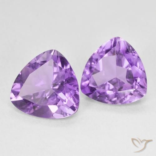Shop natural 5.54ct Violet moyen Améthyste gems, Trillion, from Brésil at GemSelect. In stock, global shipping!