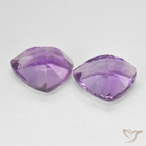 Shop natural 5.72ct Light-Medium Violet Améthyste gems, Trillion, from Brésil at GemSelect. In stock, global shipping!
