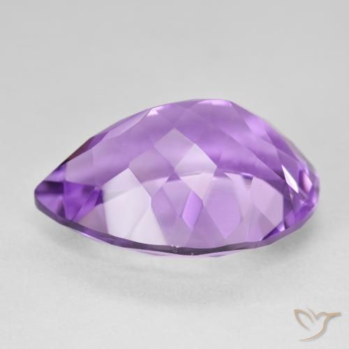 Améthyste Violet moyen naturelle En forme de poire, 18.75 ct, VVS