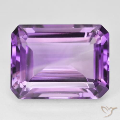 22.47ct Naturel Violet rosâtre moyen Améthyste, Taille émeraude, VVS