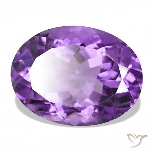 Améthyste Violet moyen naturelle ovale, 16.57 ct, VS