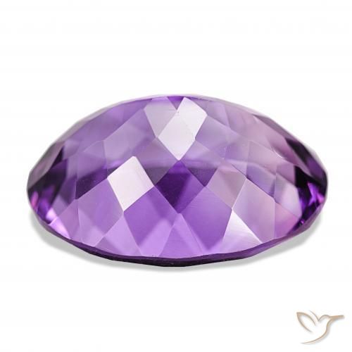 Améthyste Violet moyen naturelle ovale, 17.41 ct, IF