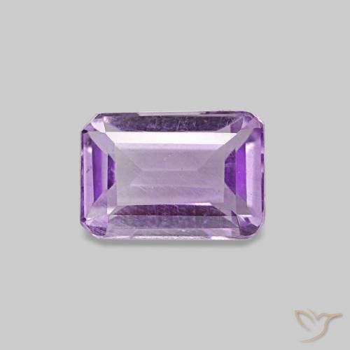 Améthyste violet moyen naturelle taille émeraude, 0,55 ct, VS