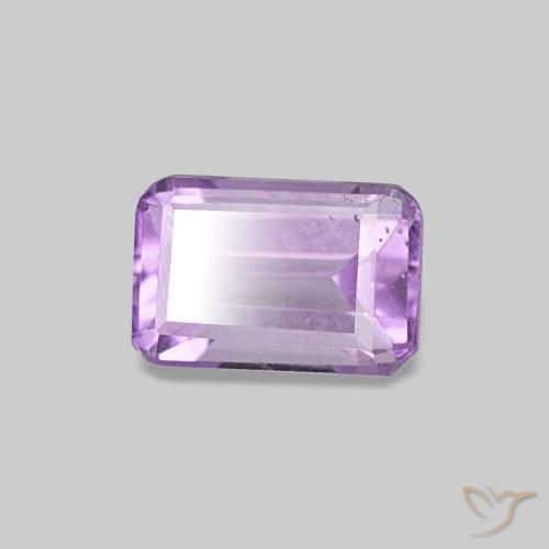 Améthyste Violet rose moyen naturelle Taille émeraude, 0.51 ct, VS