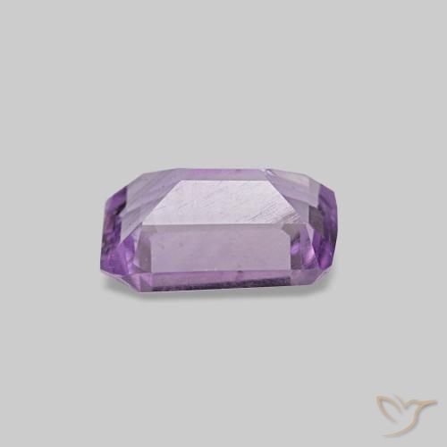 Améthyste Violet rosâtre léger naturelle Taille émeraude, 0.49 ct, VS