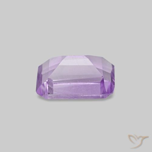 Améthyste Violet rosâtre léger naturelle Taille émeraude, 0.52 ct, VS