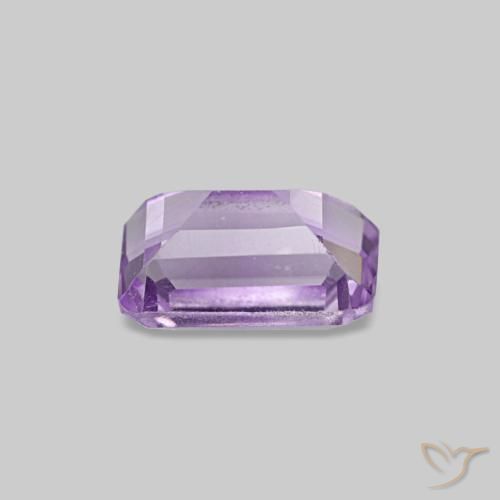 Améthyste Violet iris rosâtre naturelle Taille émeraude, 0.54 ct, VS