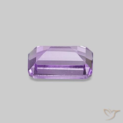 Améthyste Violet rosâtre moyen naturelle Taille émeraude, 0.53 ct, VS