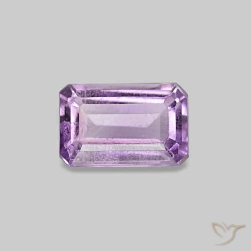 Améthyste Violet moyen naturelle Taille émeraude, 0.32 ct, VS