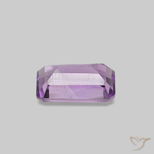 Améthyste Violet moyen naturelle Taille émeraude, 0.32 ct, VS
