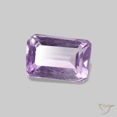 Améthyste violet moyen naturelle taille émeraude, 0,51 ct, VS