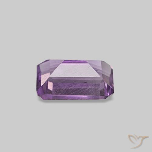 Améthyste Violet moyen naturelle Taille émeraude, 0.60 ct, VS