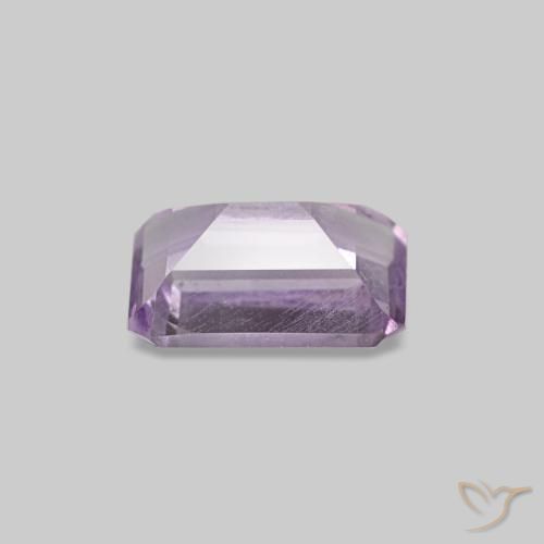 Améthyste Violet moyen naturelle Taille émeraude, 0.55 ct, VS
