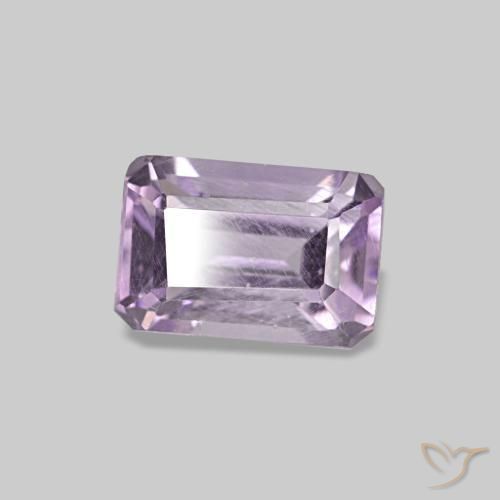 Améthyste violet naturelle taille émeraude, 0,60 ct, VS