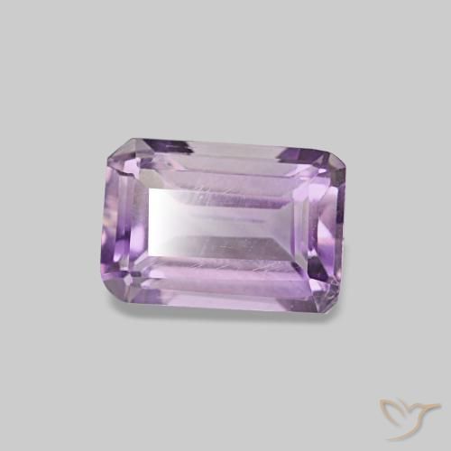 Améthyste violet naturelle taille émeraude, 0,58 ct, VS