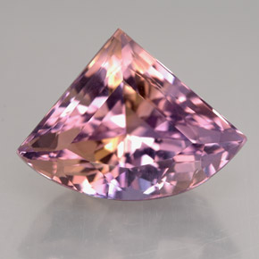 Amétrine bicolore naturelle forme fantaisie, 12,52 ct, VVS