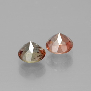 Achetez naturel ct Multicolore Andalousite gems, Coupe roude, En provenance Brésil chez GemSelect. En stock, livraison internationale!