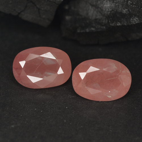 Achetez naturel 1.90ct Orange rougeâtre pâle Labradorite andésine gems, Coupe ovale, En provenance Congo chez GemSelect. En stock, livraison internationale!