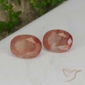 Shop natural 2.70ct Orange rougeâtre pâle Labradorite andésine gems, ovale, from Congo at GemSelect. In stock, global shipping!