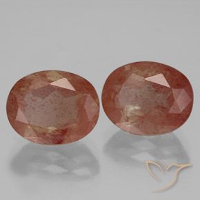 Shop natural 5.32ct Rouge moyen Labradorite andésine gems, ovale, from Congo at GemSelect. In stock, global shipping!