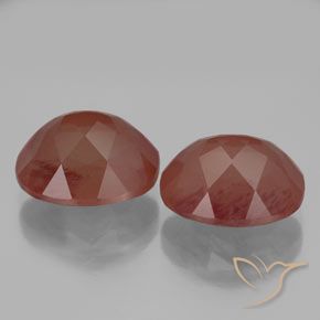 Shop natural 7.78ct Rouge sang Labradorite andésine gems, ovale, from Congo at GemSelect. In stock, global shipping!