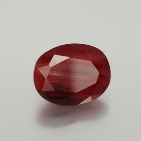 Andésine labradorite rouge naturelle coupe ovale, 2,30 ct, translucide