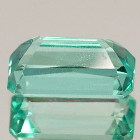 Apatite vert naturelle taille émeraude, 0,97 ct, VS