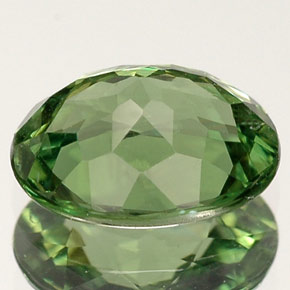 Apatite vert naturelle coupe ovale, 1,38 ct, VVS-VS