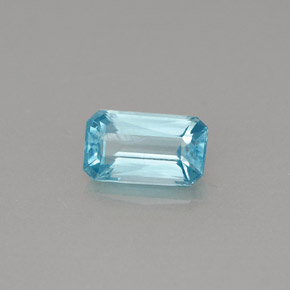 Apatite Bleu clair naturelle Taille émeraude, 0.81 ct, VS
