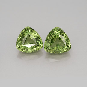 Achetez naturel ct Vert Apatite gems, Trillion, En provenance Madagascar chez GemSelect. En stock, livraison internationale!