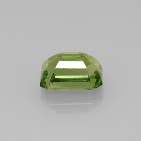 Apatite vert naturelle taille émeraude, 1,81 ct, VS