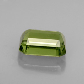 Apatite vert naturelle taille émeraude, 1,88 ct, VS