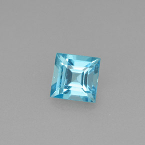 Apatite Bleu clair naturelle Carré, 0.62 ct, VS
