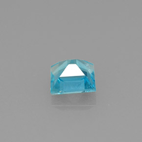 Apatite Bleu clair naturelle Carré, 0.62 ct, VS