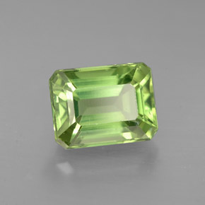 Apatite vert naturelle taille émeraude, 1,97 ct, VS