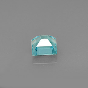 Apatite Bleu clair naturelle Carré, 0.67 ct, VS