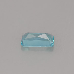 Apatite bleu clair naturelle taille émeraude, 0,50 ct, VS