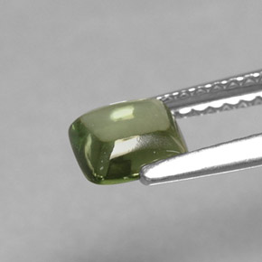 Apatite vert naturelle baguette, 0,72 ct, transparent